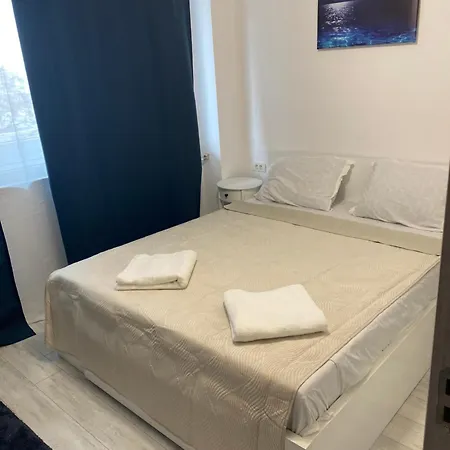 Downtown By The Sea- 2 Bdr Bucureşti