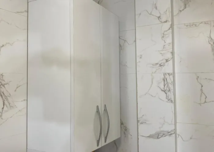 Downtown By The Sea- 2 Bdr *