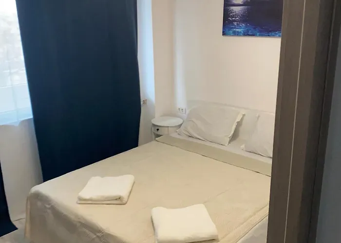 Downtown By The Sea- 2 Bdr Bukarest