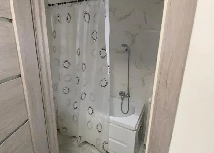 Downtown By The Sea- 2 Bdr *